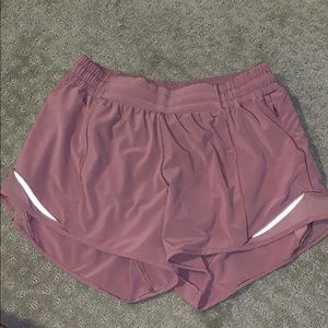 lululemon Hotty Hot High-rise Shorts Mauve